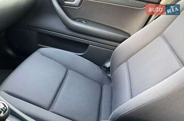 Седан Audi A4 2002 в 