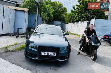 Седан Audi A4 2011 в Одессе