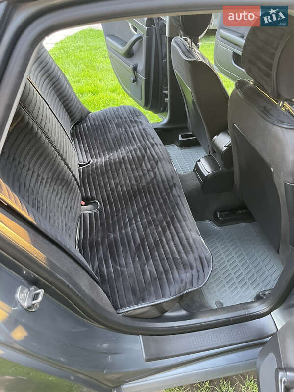 Седан Audi A4 2003 в Львове