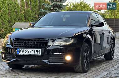 Седан Audi A4 2011 в Мукачевому