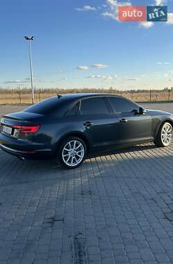 Седан Audi A4 2016 в 