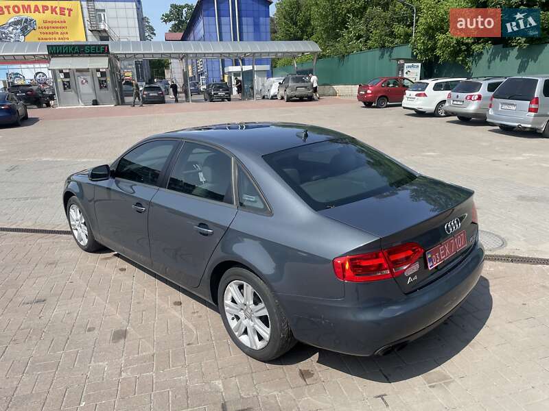 Седан Audi A4 2011 в Киеве
