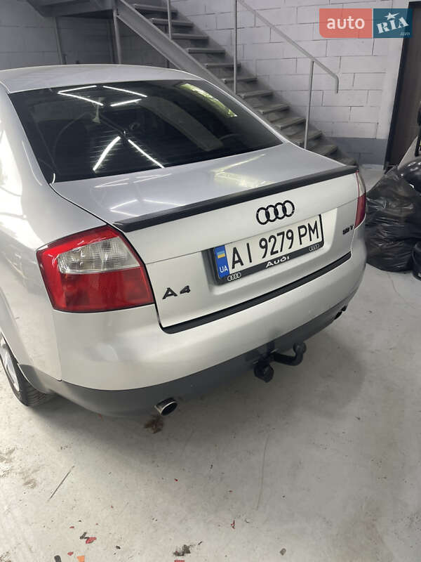 Седан Audi A4 2003 в Києві