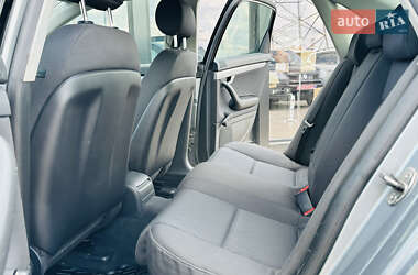 Седан Audi A4 2005 в 