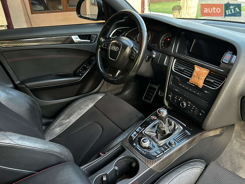 Седан Audi A4 2008 в Мукачево