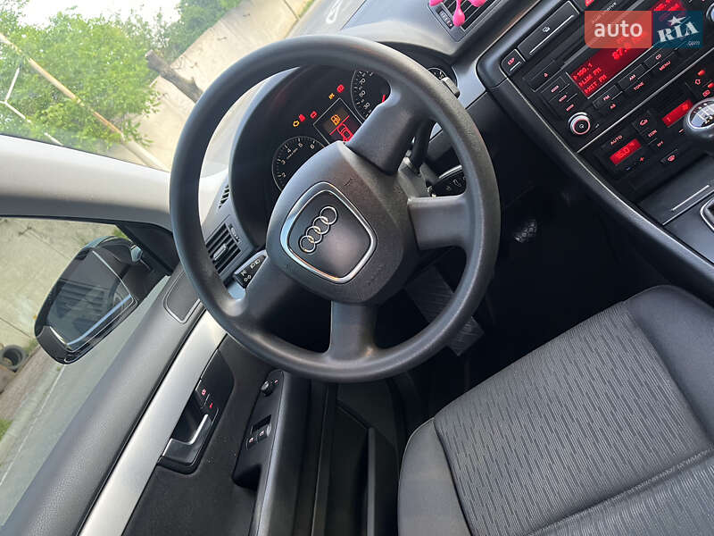 Седан Audi A4 2006 в Виннице