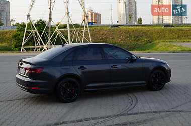 Седан Audi A4 2018 в 
