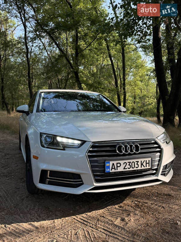 Седан Audi A4 2018 в Запорожье