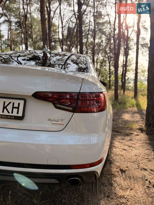 Седан Audi A4 2018 в Запорожье