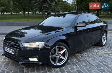 Седан Audi A4 2012 в Харькове