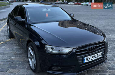 Седан Audi A4 2012 в 