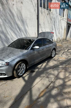 Седан Audi A4 2011 в 