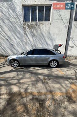 Седан Audi A4 2011 в 