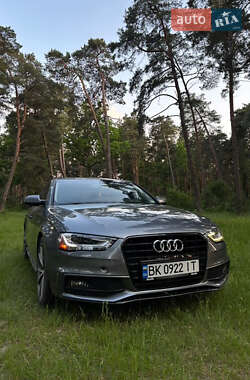 Седан Audi A4 2015 в 