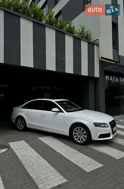 Седан Audi A4 2009 в 