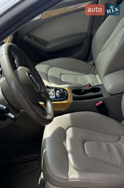 Седан Audi A4 2009 в 