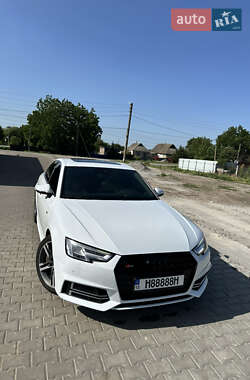 Седан Audi A4 2017 в 
