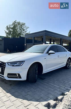 Седан Audi A4 2017 в 