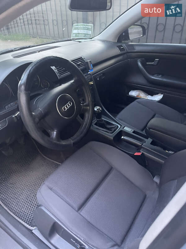 Седан Audi A4 2003 в Києві