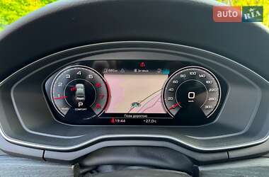 Седан Audi A4 2020 в 