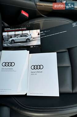Седан Audi A4 2020 в 