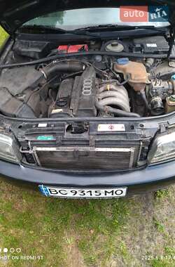 Седан Audi A4 1997 в 