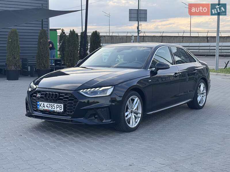Audi A4 2023