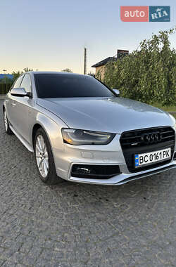Седан Audi A4 2014 в Львове