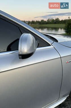 Седан Audi A4 2014 в Львове