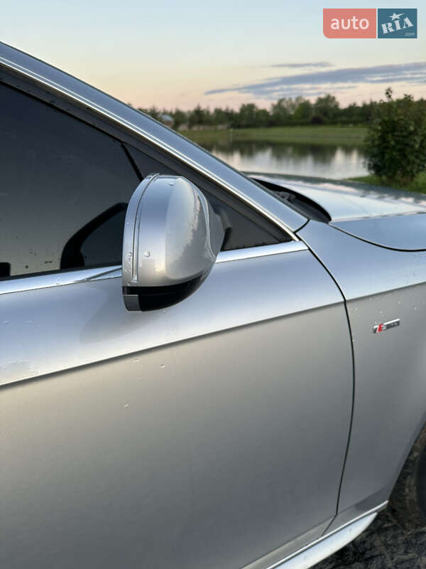 Седан Audi A4 2014 в Львові
