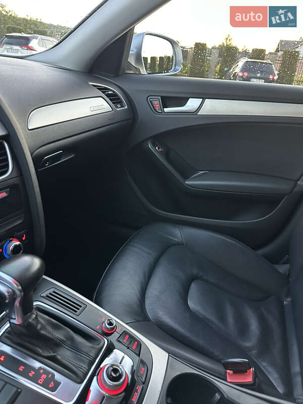 Седан Audi A4 2014 в Львові