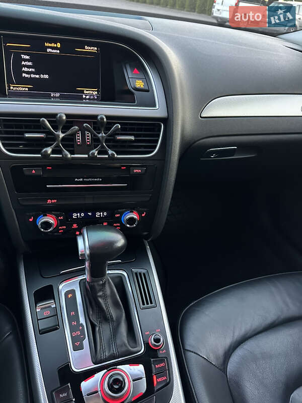 Седан Audi A4 2014 в Львові