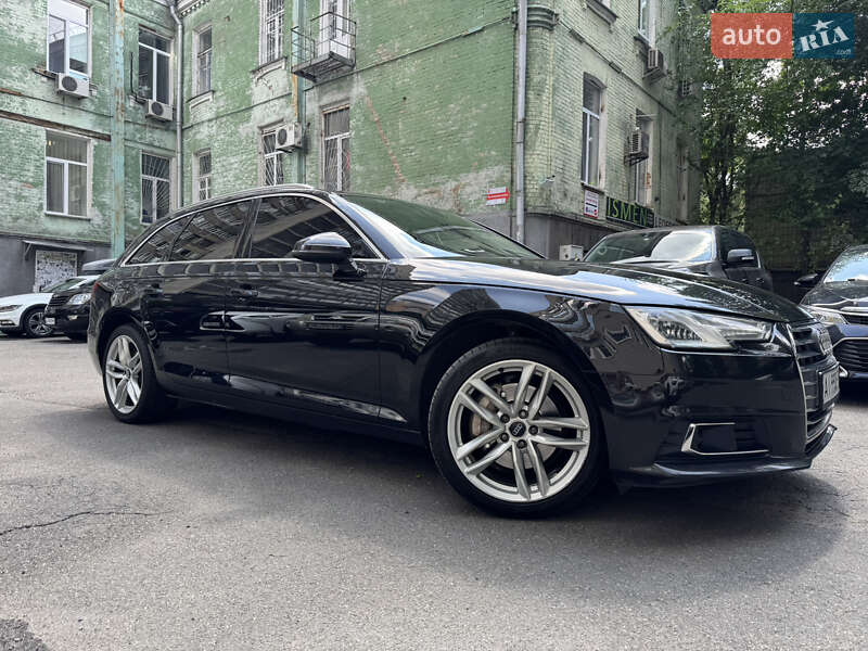 Универсал Audi A4 2016 в Киеве