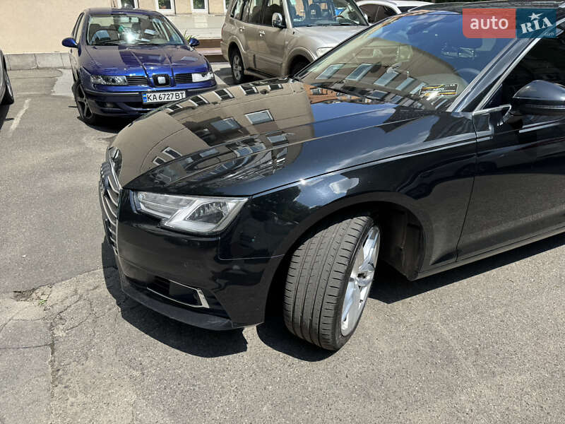 Универсал Audi A4 2016 в Киеве
