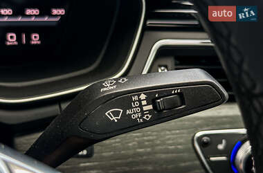 Седан Audi A4 2023 в 