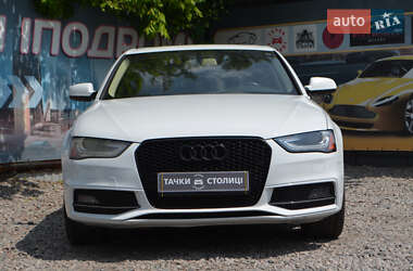 Седан Audi A4 2015 в 