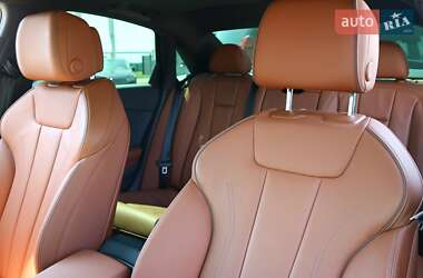 Седан Audi A4 2023 в 