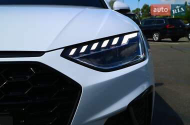 Седан Audi A4 2023 в 