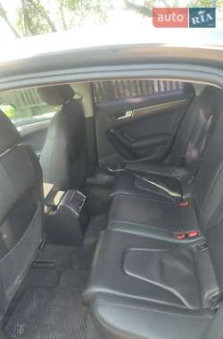 Седан Audi A4 2015 в 