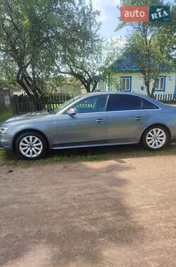 Седан Audi A4 2015 в 