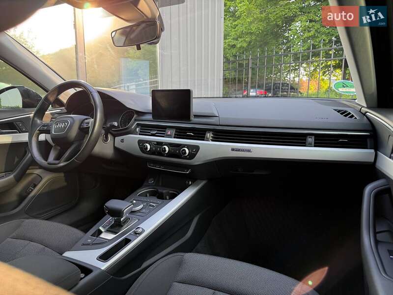 Універсал Audi A4 2016 в Хмельницькому