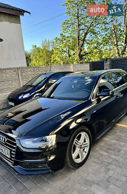 Универсал Audi A4 2015 в 