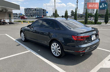 Седан Audi A4 2016 в 