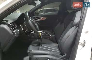 Седан Audi A4 2023 в 
