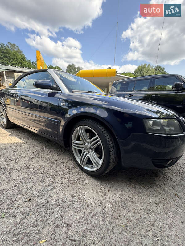 Кабриолет Audi A4 2003 в Киеве
