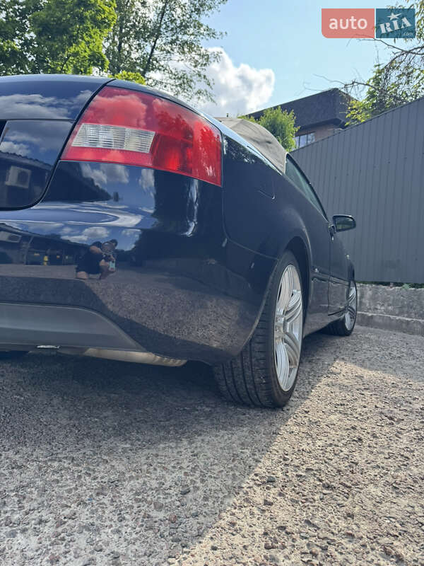 Кабриолет Audi A4 2003 в Киеве