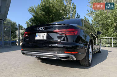 Седан Audi A4 2019 в 