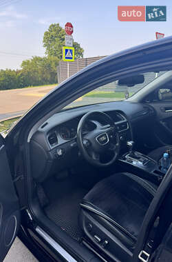 Седан Audi A4 2012 в 