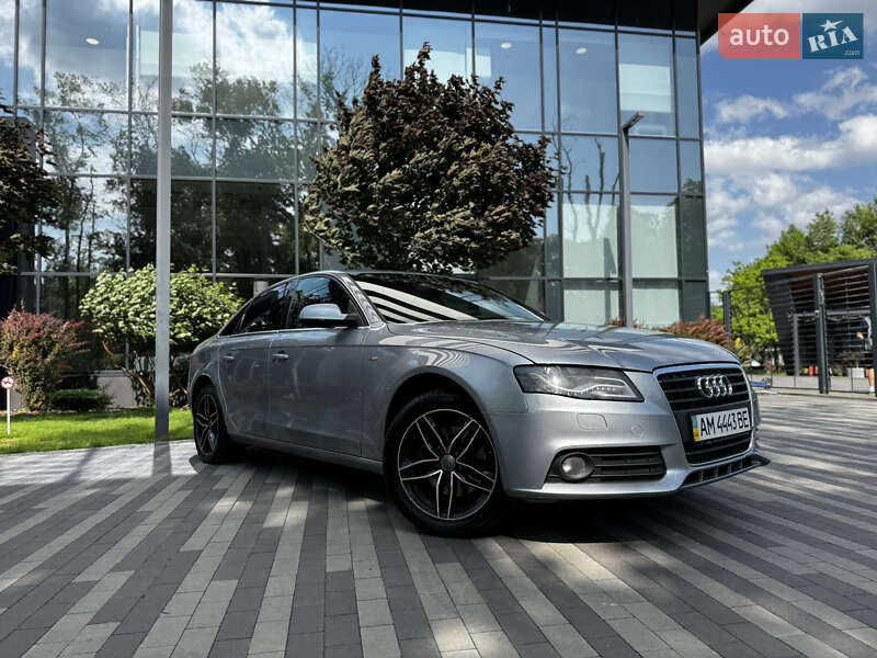 Седан Audi A4 2011 в Киеве