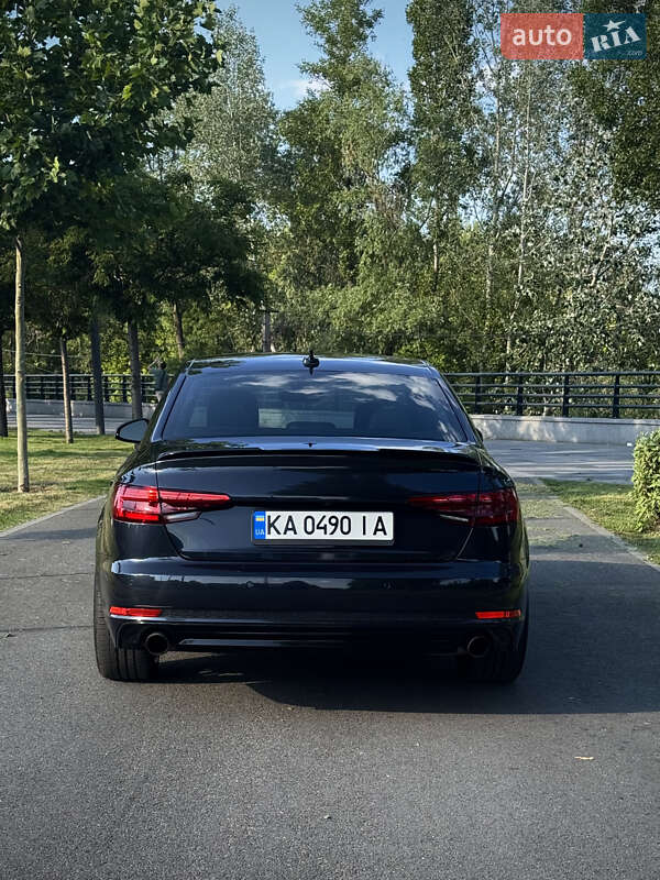 Седан Audi A4 2016 в Днепре